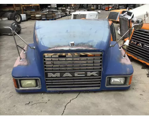 MACK CH613 1990-2006 HOOD