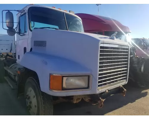 MACK CH613SBA Hood