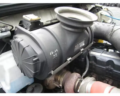 MACK CH613 AIR CLEANER