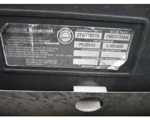 MACK CH613 AIR CLEANER