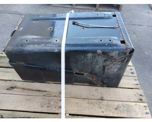 MACK CH613 BATTERY BOX
