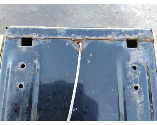 MACK CH613 BATTERY BOX