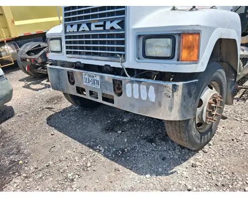 MACK CH613 Bumper Assembly, Front