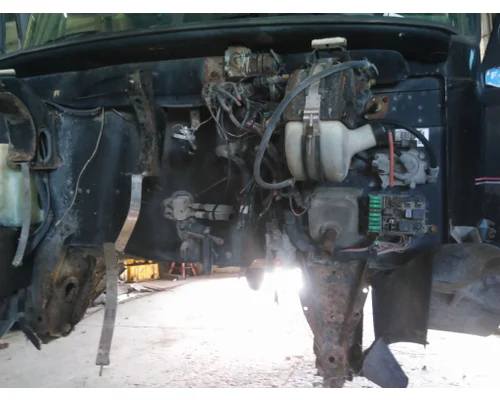 MACK CH613 CAB