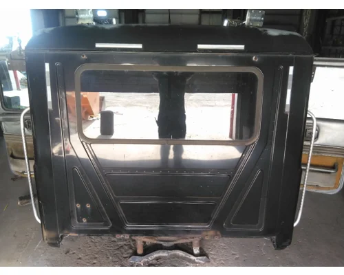MACK CH613 CAB
