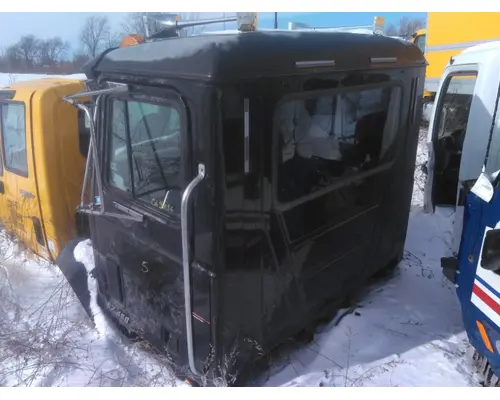 MACK CH613 CAB