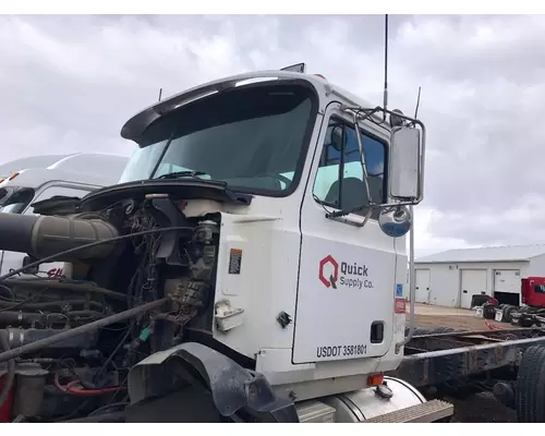 MACK CH613 Cab Assembly