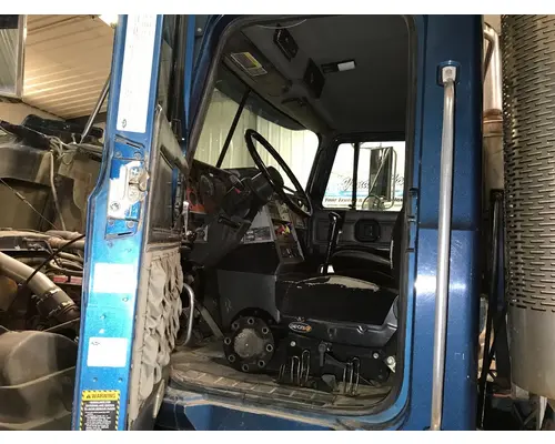 MACK CH613 Cab Assembly