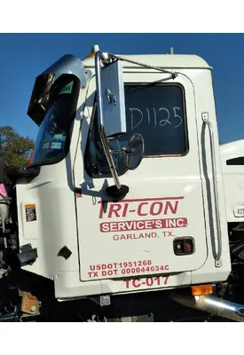 MACK CH613 Cab Assembly