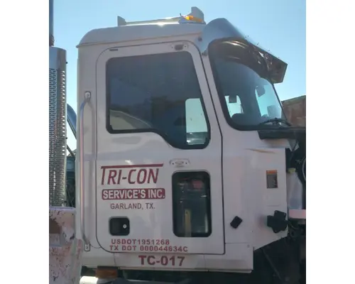 MACK CH613 Cab Assembly