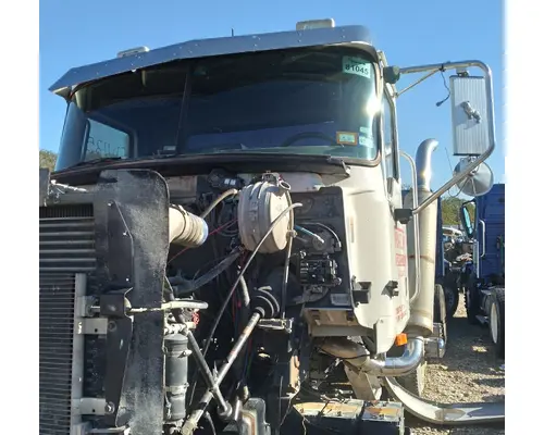 MACK CH613 Cab Assembly