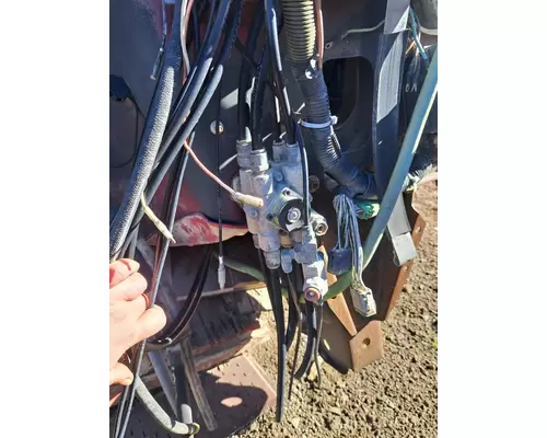 MACK CH613 Cab Mount