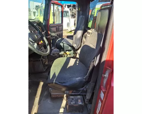 MACK CH613 Cab Mount