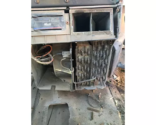 MACK CH613 Cab Mount