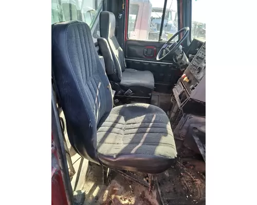 MACK CH613 Cab Mount
