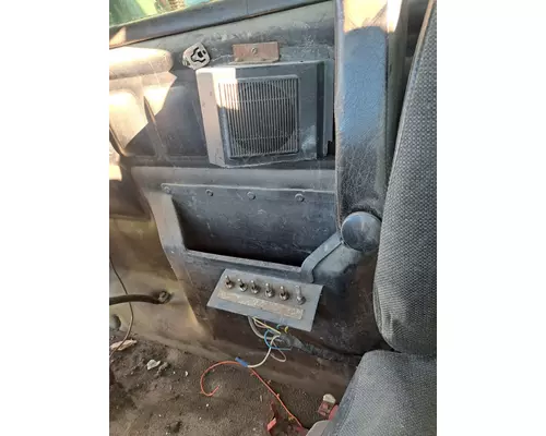 MACK CH613 Cab Mount