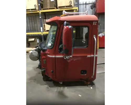 MACK CH613 Cab