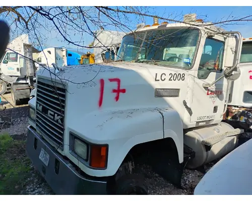 MACK CH613 Cab