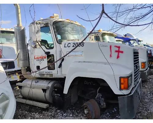 MACK CH613 Cab