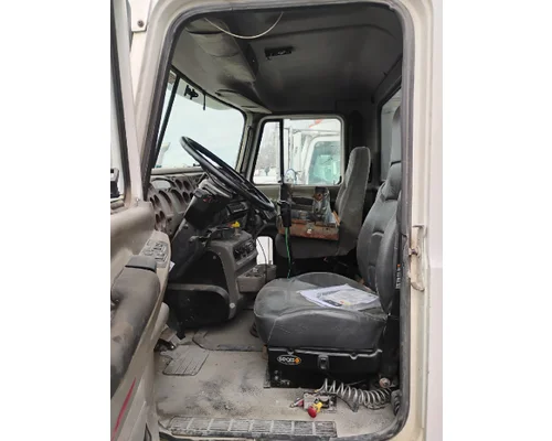 MACK CH613 Cab