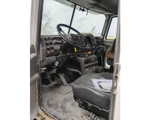 MACK CH613 Cab