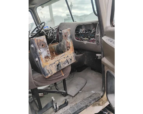 MACK CH613 Cab