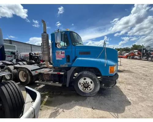 MACK CH613 Complete Vehicle