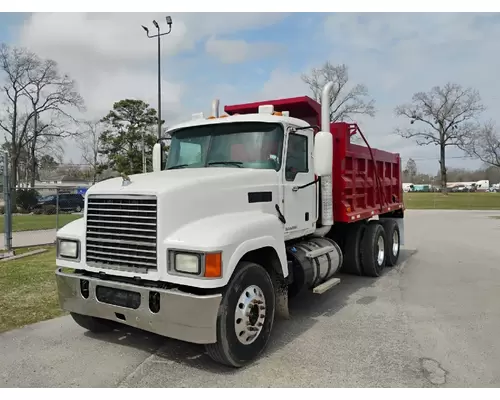 MACK CH613 Complete Vehicle