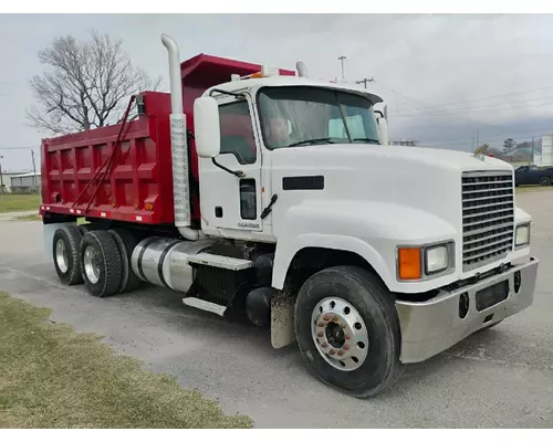 MACK CH613 Complete Vehicle