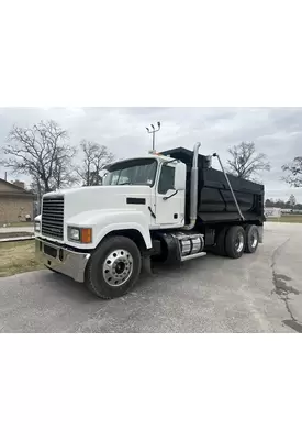 MACK CH613 Complete Vehicle