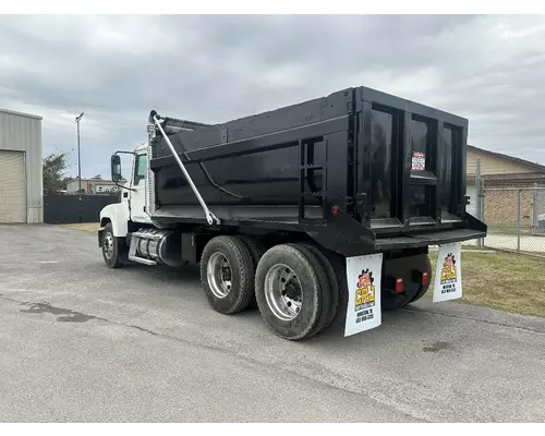 MACK CH613 Complete Vehicle