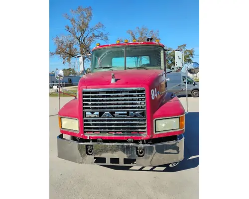 MACK CH613 Complete Vehicle