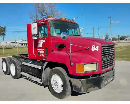 MACK CH613 Complete Vehicle