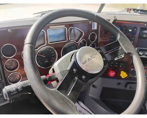 MACK CH613 Complete Vehicle