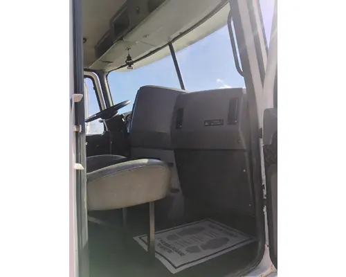 MACK CH613 Complete Vehicle