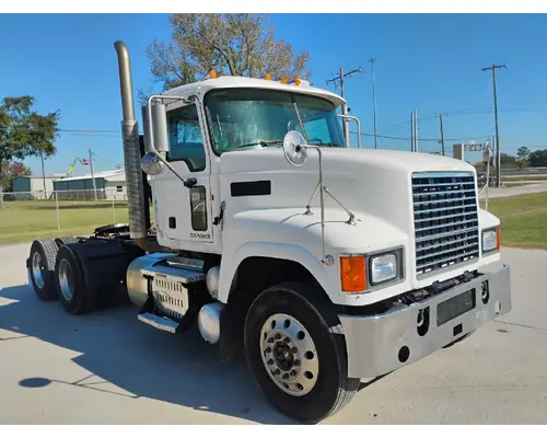 MACK CH613 Complete Vehicle