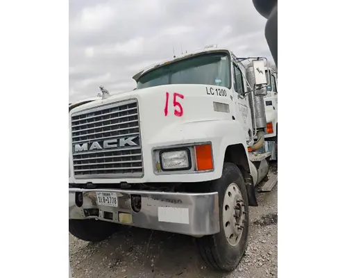 MACK CH613 Complete Vehicle