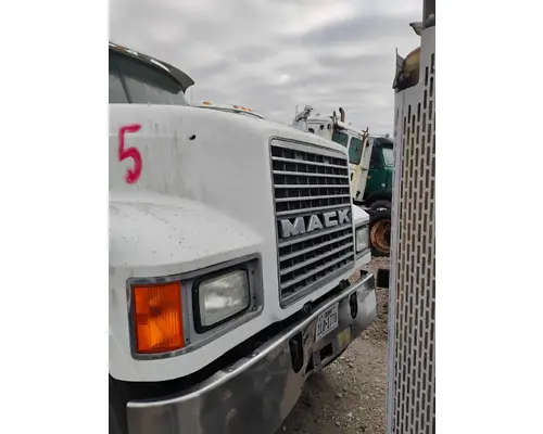 MACK CH613 Complete Vehicle