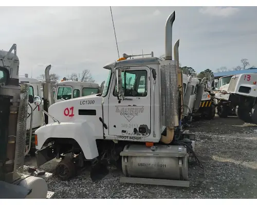MACK CH613 Complete Vehicle