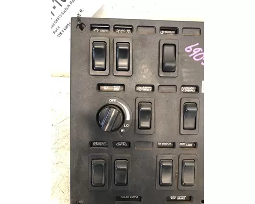 MACK CH613 Dash  Console Switch