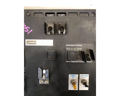 MACK CH613 Dash  Console Switch