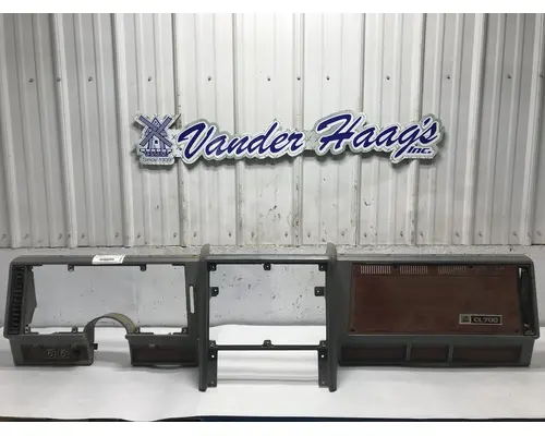 MACK CH613 Dash Assembly