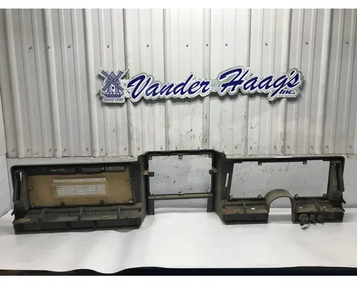 MACK CH613 Dash Assembly