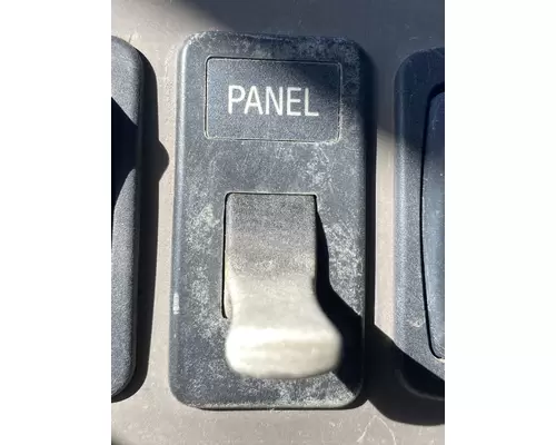 MACK CH613 DashConsole Switch