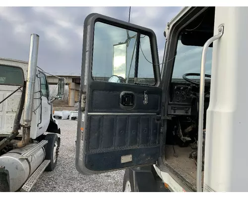 MACK CH613 Door Assembly, Front