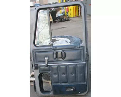 MACK CH613 Door Assembly, Front