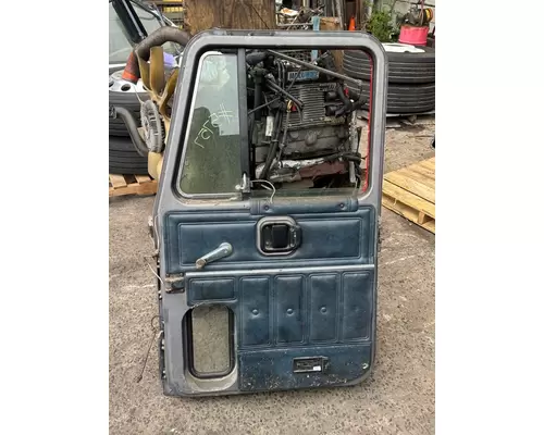 MACK CH613 Door Assembly, Front