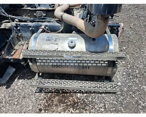 MACK CH613 Fuel Tank