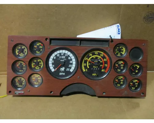 MACK CH613 GAUGE CLUSTER