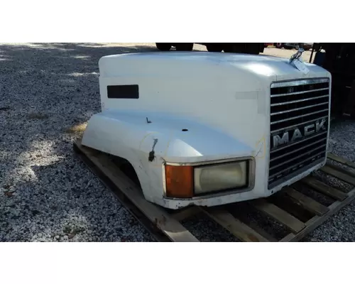 MACK CH613 HOOD